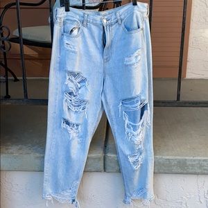 American Eagle Mom Jeans